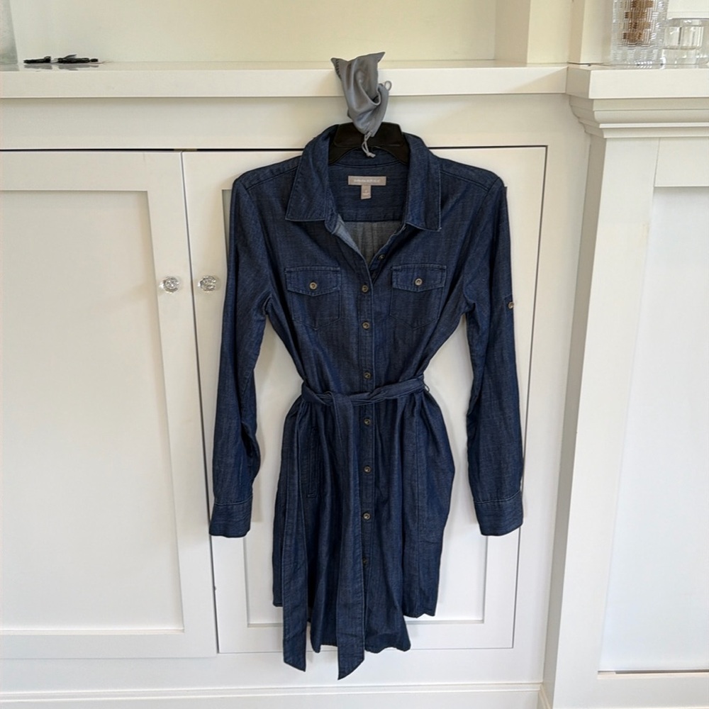 Denim shirt dress with tie size 2. Banana Republic